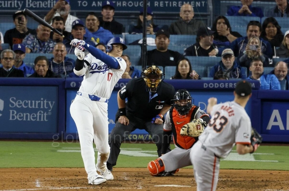 Shohei Ohtani Crushes 2 Homers as Dodgers Defeat Aaron Judge, Yankees